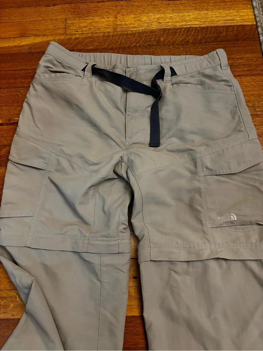 The North Face Convertible Pants. Tan XL. Great condition.